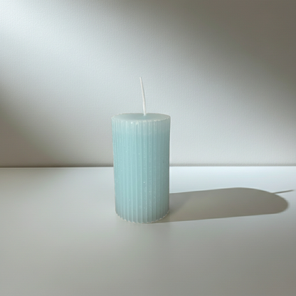 100% přírodní ručně vyrobená vonná svíčka kulatá s vůní levandule