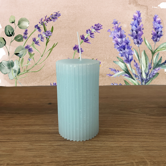 100% naturreine handgemachte Duftkerze rund mit Lavendel Duft