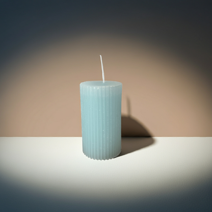 100% přírodní ručně vyrobená vonná svíčka kulatá s vůní levandule