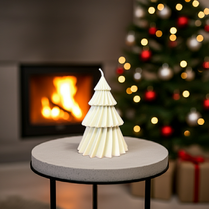 Handgemachte Duftkerze mit Christbaum Design